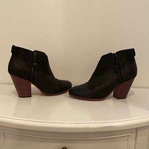 Rag and bone Margot black leather booties dual sided zippers